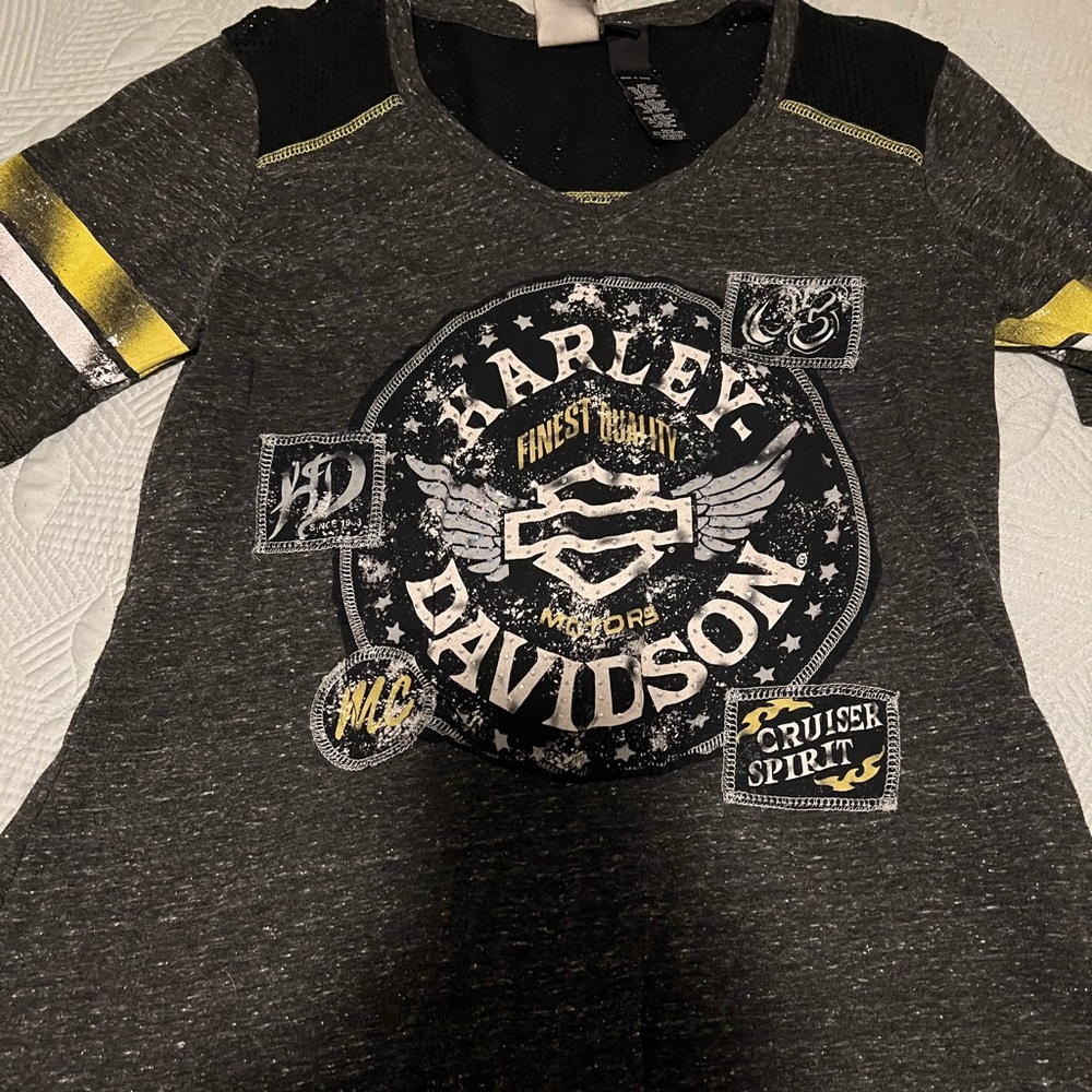 Harley Davidson shirt size 2X. Like New
